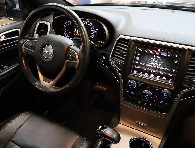 Jeep Grand Cherokee (2015) 3.6 V6, 4X4, Automat, Kůže - fotka 7 z 23
