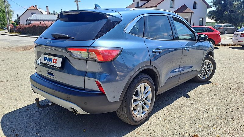 Ford Kuga 2.0 EcoBlue AWD Titanium X - fotka 6 z 33