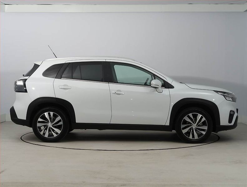 Suzuki SX4 S-Cross (2024) 1.4 BoosterJet - fotka 6 z 21