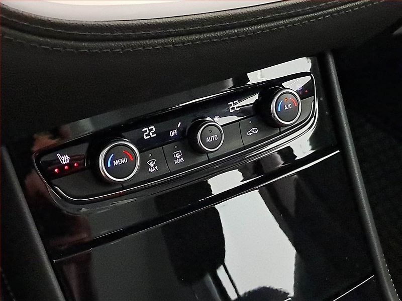 Opel Grandland X (2020) 1.2 Turbo, ČR,1.maj, Tempomat - fotka 13 z 16