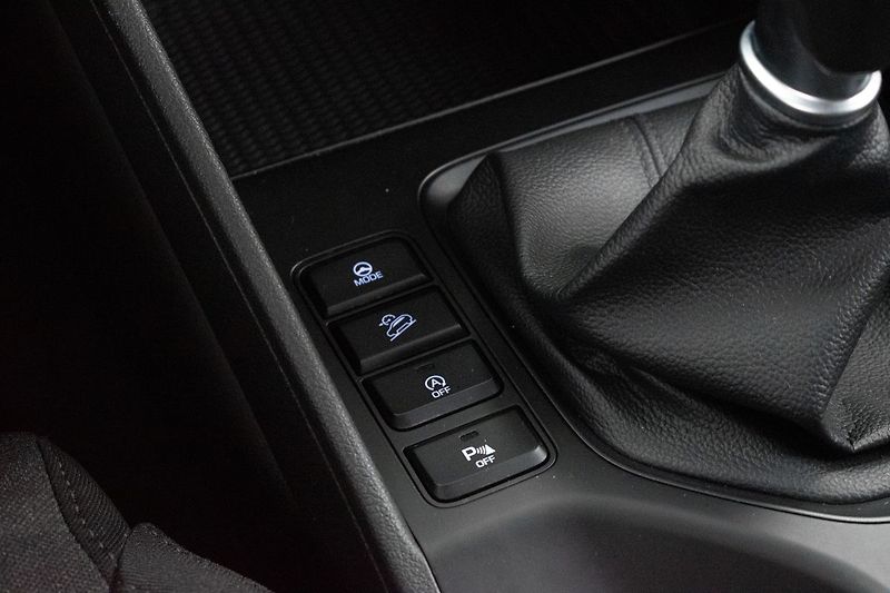 Hyundai Tucson 1.6T-GDI 130kW*KAMERA*TAŽNÉ*ČR - fotka 22 z 34