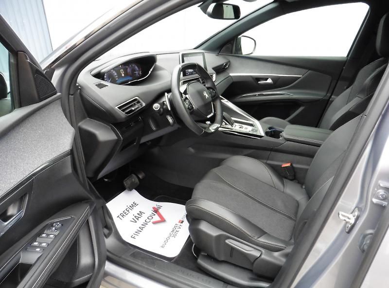 Peugeot 5008 2,0 HDi GT-Line 1.maj. 7.míst - fotka 15 z 19