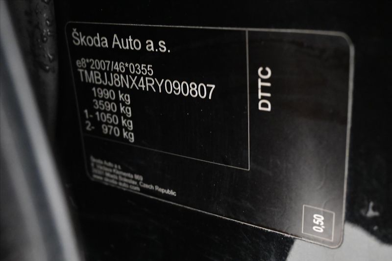 Škoda Octavia 2,0 TDI 110 KW DSG TAŽNÉ Záruk - fotka 12 z 31