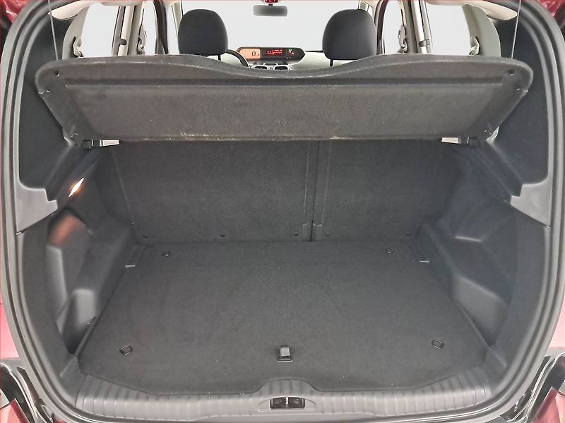 Citroën C3 Picasso (2016) 1.4 i, Serv.kniha, Tempomat - fotka 13 z 18