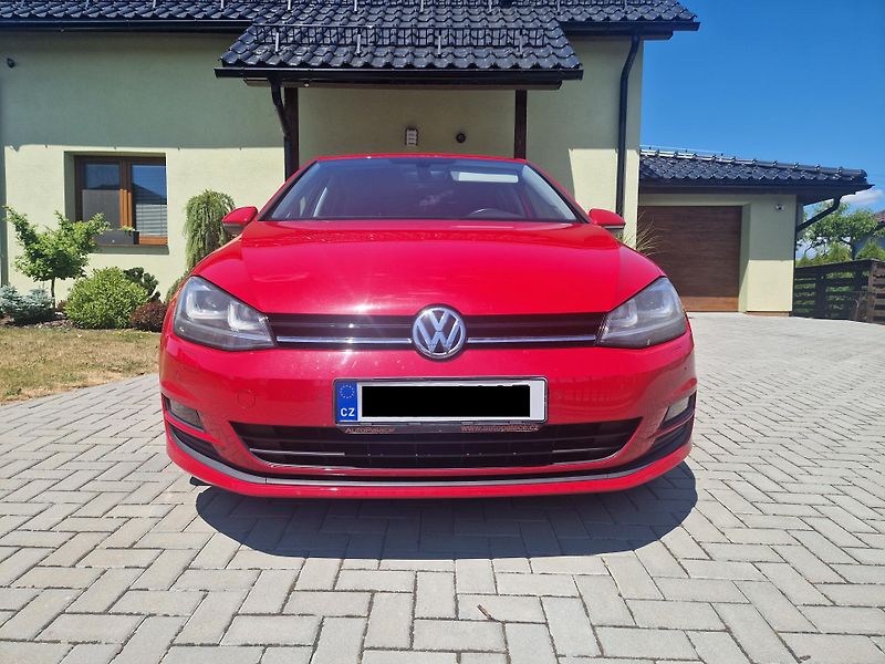 Volkswagen Golf (2017) plný servis - fotka 3 z 15