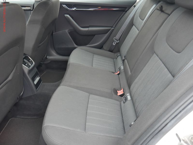Škoda Octavia (2019) 1.6 TDi, ČR, DSG, LED, autoAC - fotka 10 z 26