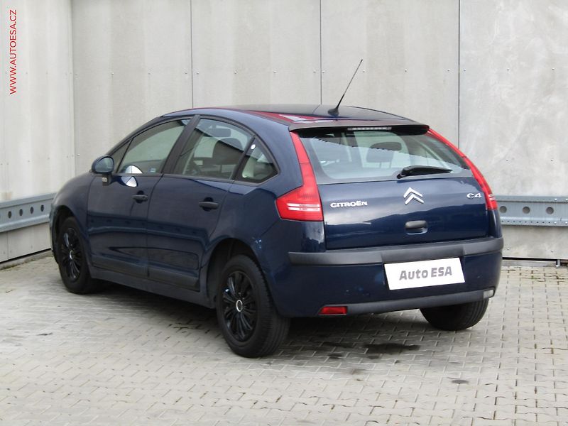 Citroën C4 (2007) 1.4i 16V, ČR, servis.kniha - fotka 6 z 17