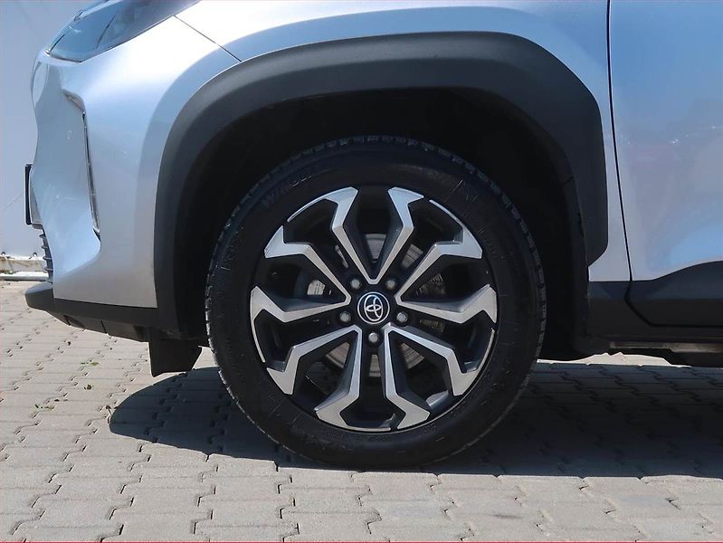 Toyota Yaris Cross (2022) 1.5 VVT-i - fotka 14 z 17