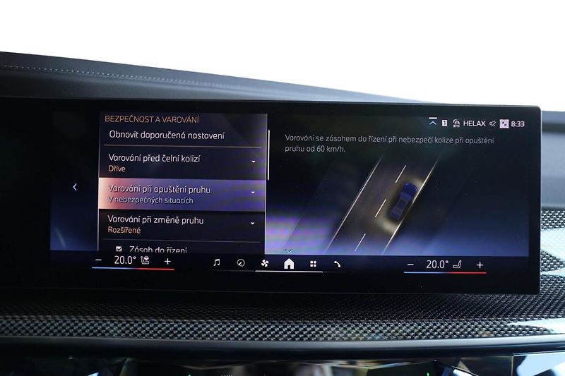 BMW Řada 7 750e xDrive - fotka 14 z 36