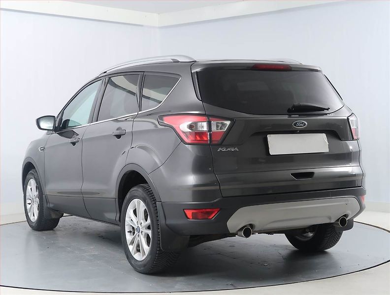 Ford Kuga (2019) 1.5 EcoBoost, Kůže, Navi - fotka 4 z 15