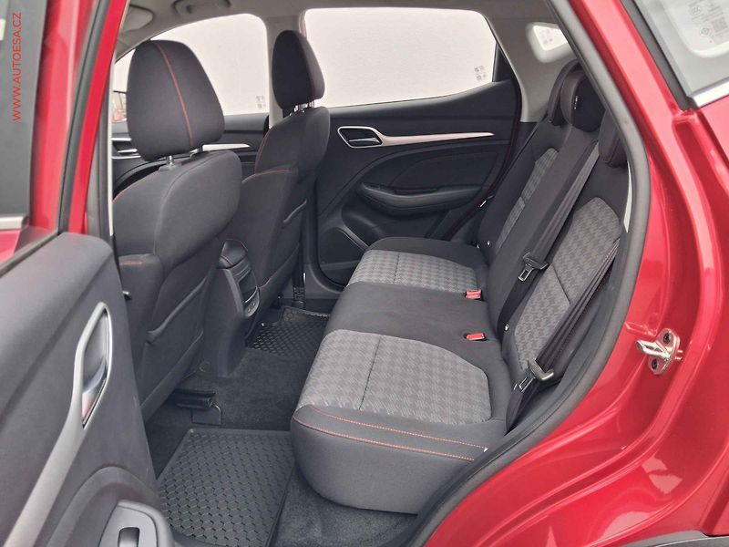 MG ZS (2023) 1.5i, 1.maj,ČR, LED, AC - fotka 10 z 19
