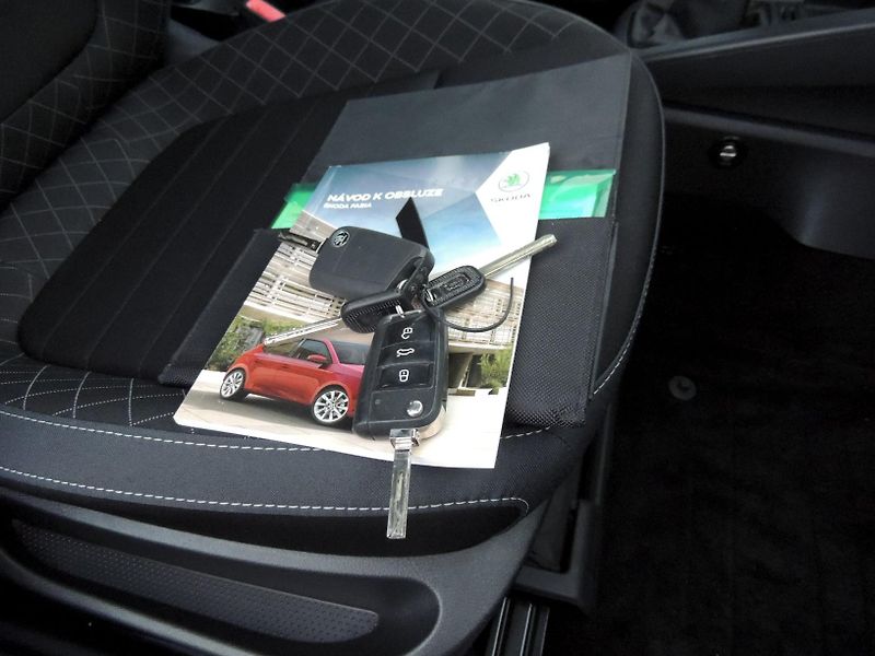 Škoda Fabia (2020) 1.0MPi,44kw,Amb,ČR,1.maj.TZ - fotka 44 z 45