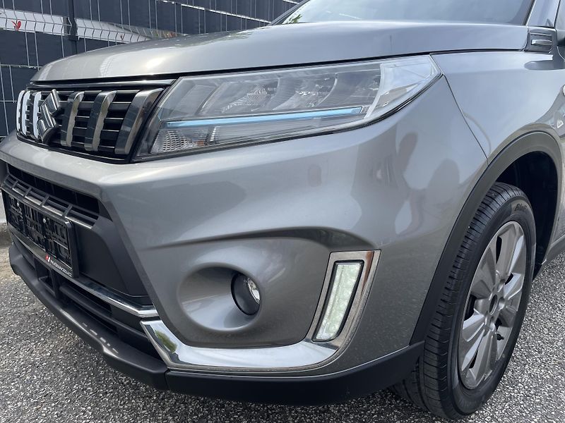 Suzuki Vitara (2021) 1.4 BoosterJet Hybrid - fotka 29 z 33