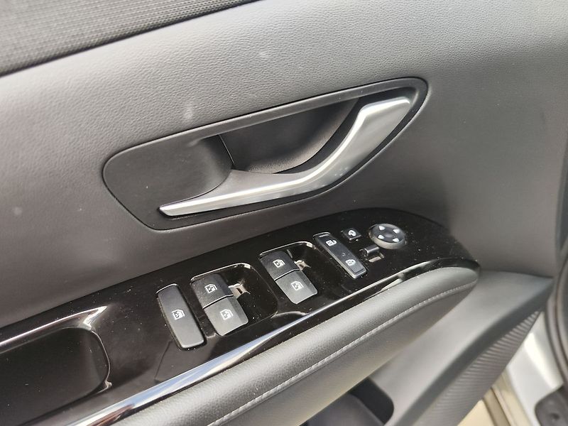 Hyundai Tucson 1.6 T-GDI/110kW Smart DCT - fotka 28 z 30