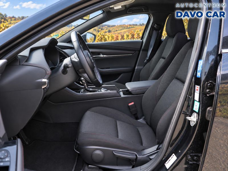 Mazda 3 2.0 eSkyactive-G122 Homura Aut - fotka 12 z 31