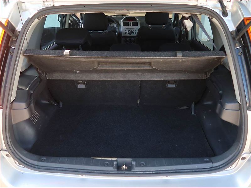 Suzuki Ignis (2005) 1.3, nová STK, levný provoz - fotka 13 z 15