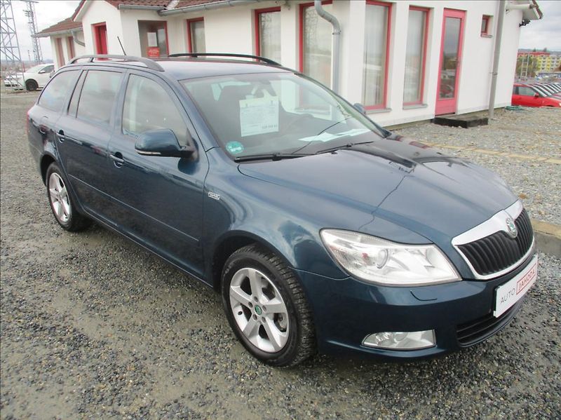 Škoda Octavia 1,4 TSI, digiklima, servis, - fotografie inzerátu