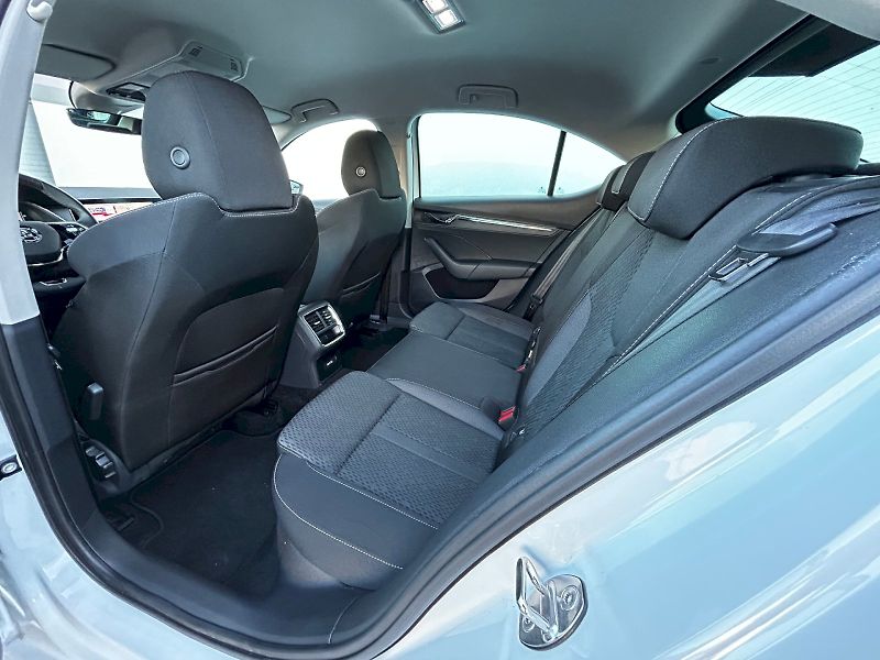 Škoda Octavia (2023) 1.5 TSI 110kW MP6 Style - fotka 29 z 35