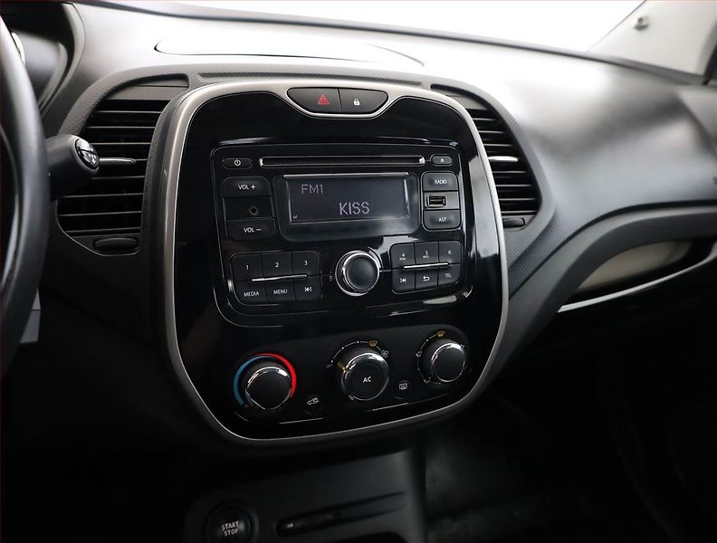 Renault Captur (2014) 1.2 TCe, Automat, ČR,1.maj - fotka 10 z 16