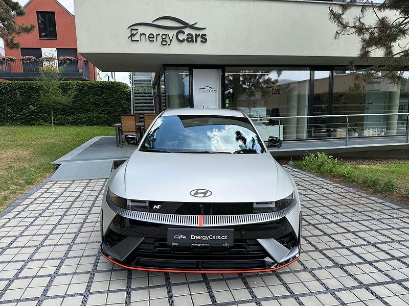 Hyundai Ioniq 5 N Everyday 84 kWh - fotka 2 z 42
