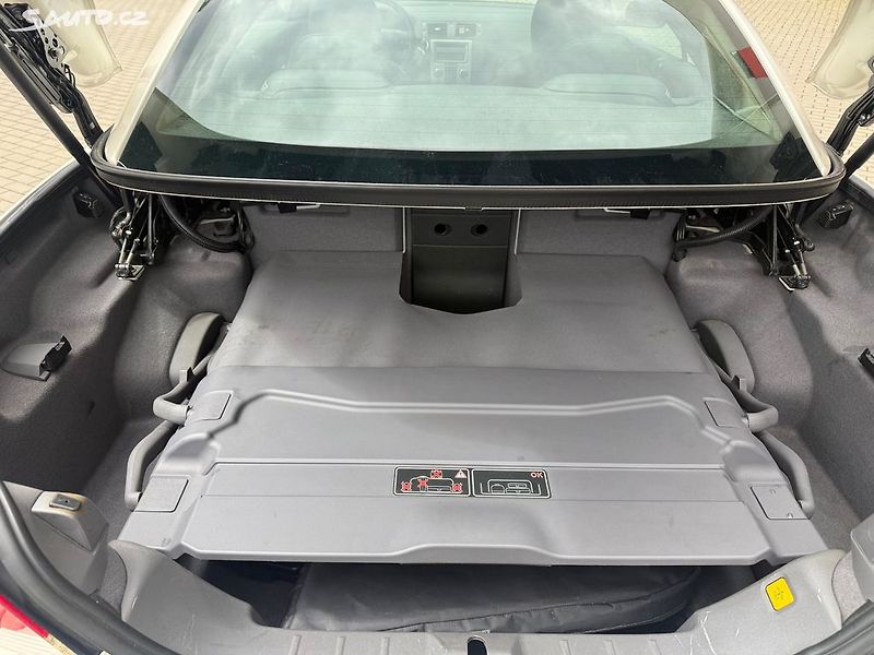 Volvo C70 (2007) 2.4D, 132kw Kabrio Automat - fotka 12 z 21