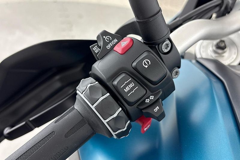 BMW F 900 GS - fotka 10 z 13