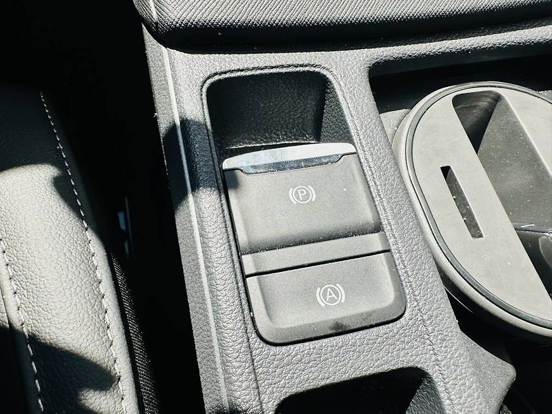 Škoda Octavia Liftback Style 2.0 TDI 110 kW - fotka 18 z 31