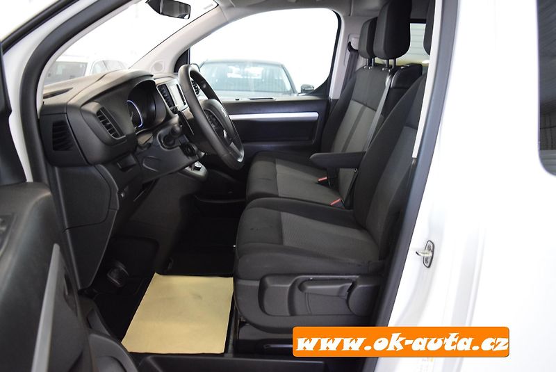 Peugeot Expert 2.0 BHDI LONG 6.MÍST AUTOMAT   - fotka 9 z 56