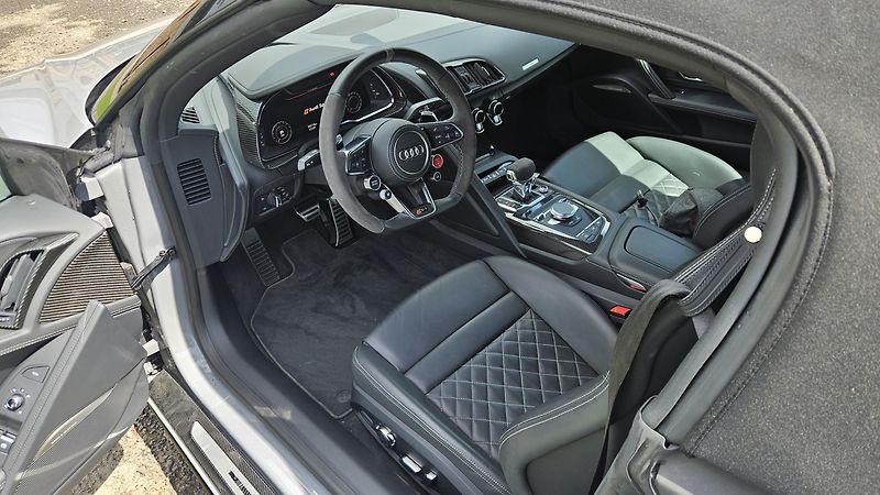 Audi R8 (2023) - fotka 13 z 19