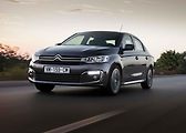 Citroën C-Elyseé (-30 000 Kč). Základní cena: 259 900 Kč