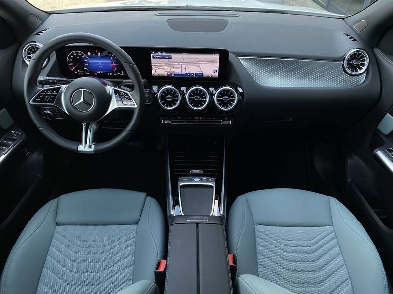 Mercedes-Benz GLA (2025) 180 d - fotka 12 z 28