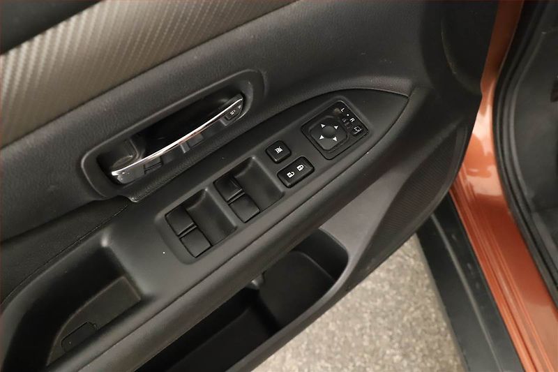 Mitsubishi Outlander (2012) 2.0, 4X4, Automat, Tempomat - fotka 12 z 14