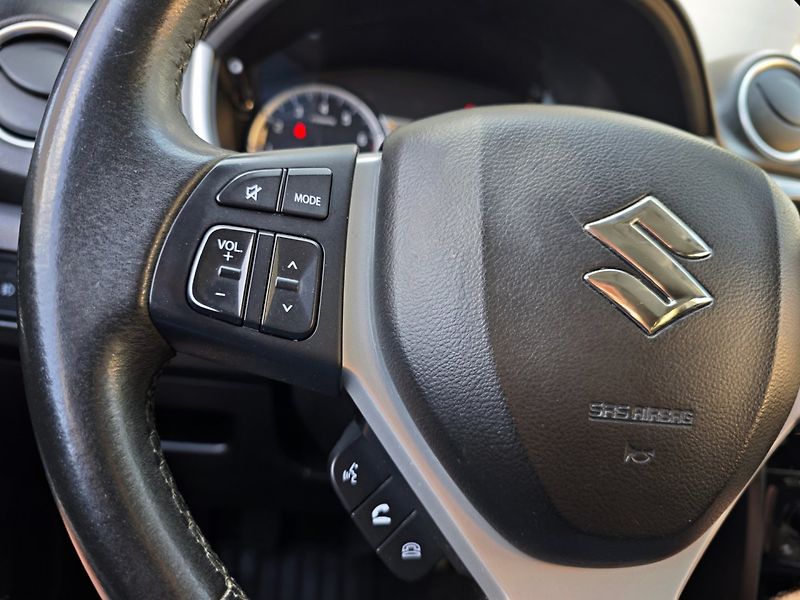 Suzuki Vitara (2016) 1.6 VVT ALLGrip 4x4 Kamera - fotka 19 z 42