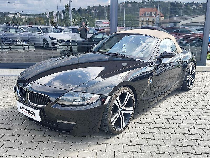 BMW Z4 2.5i/130kW E85 Roadster - fotka 1 z 26