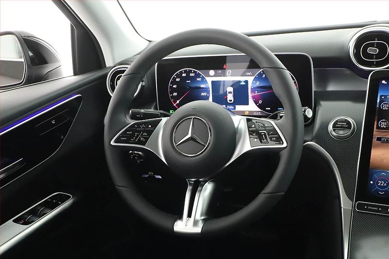 Mercedes-Benz GLC (2025) 200 4MATIC, AVANTGARDE, DPH - fotka 18 z 20