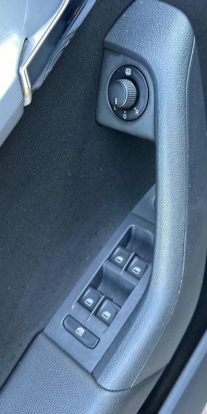 Škoda Octavia (2014)  III COMBI 1.6 TDI 2014 77KW - fotka 11 z 23