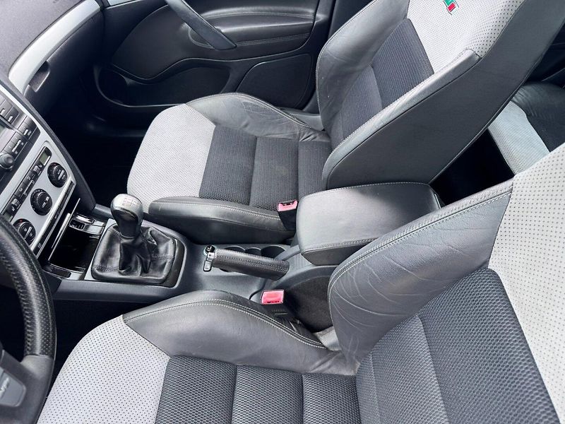 Škoda Octavia (2006) RS 2,0 FSI TURBO 147 KW STK - fotka 34 z 50