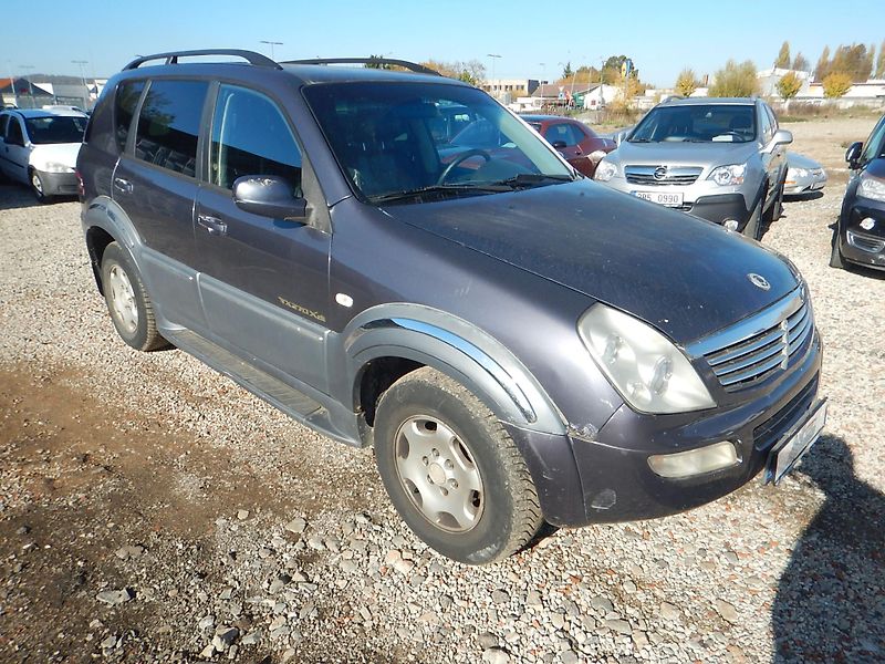 SsangYong Rexton 2.7 XDi, AUTOMAT, TAŽNÉ - fotka 4 z 22