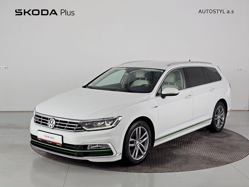Volkswagen Passat (2018) 2.0TDI 140kW DSG R-line DSG 4x - fotografie inzerátu