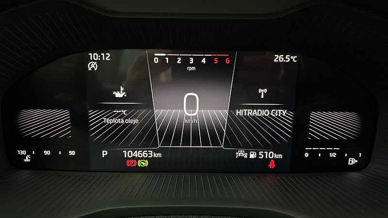 Škoda Karoq 2.0 TDI DSG 4x4 Ambition - fotka 10 z 27