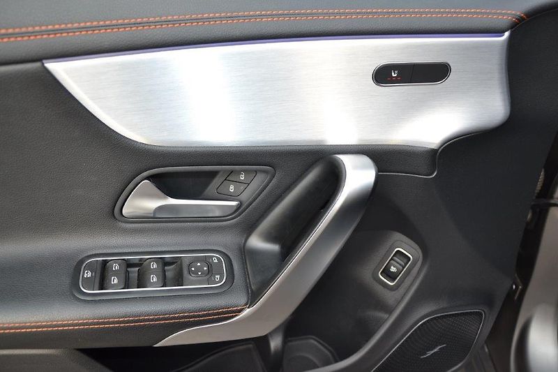 Mercedes-Benz CLA 180 d Edition 1 AMG - fotka 19 z 56