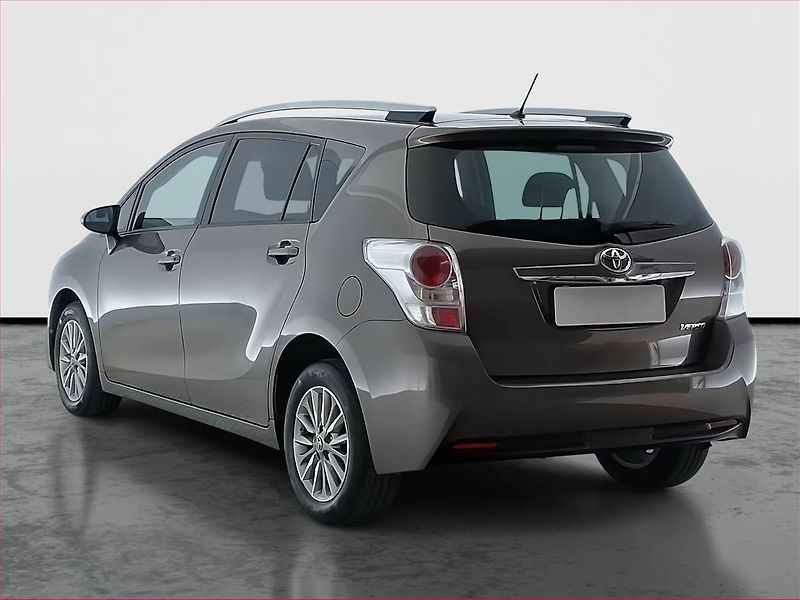 Toyota Verso (2017) 1.8 Valvematic, Automat - fotka 4 z 19