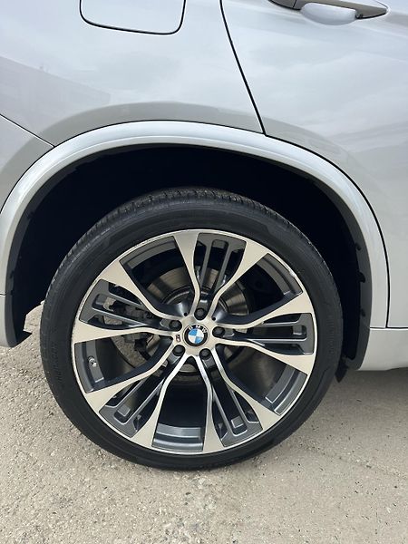 BMW X5 (2018) - fotka 5 z 13