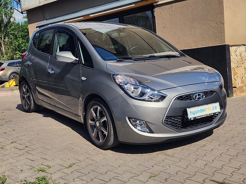 Hyundai ix20 1.6-KLIMA-SENZORY-ISOFIX - fotka 7 z 24