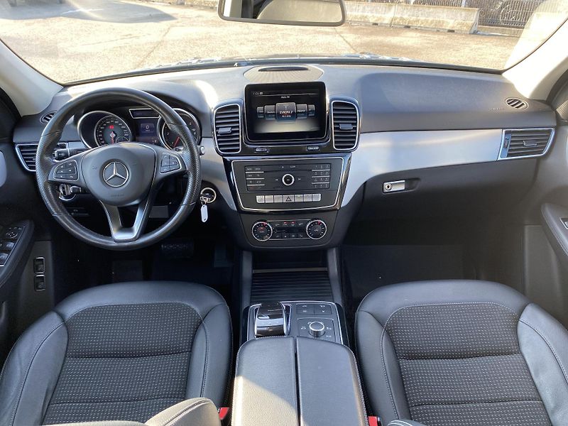 Mercedes-Benz GLE GLE 350d 4M - fotka 9 z 28