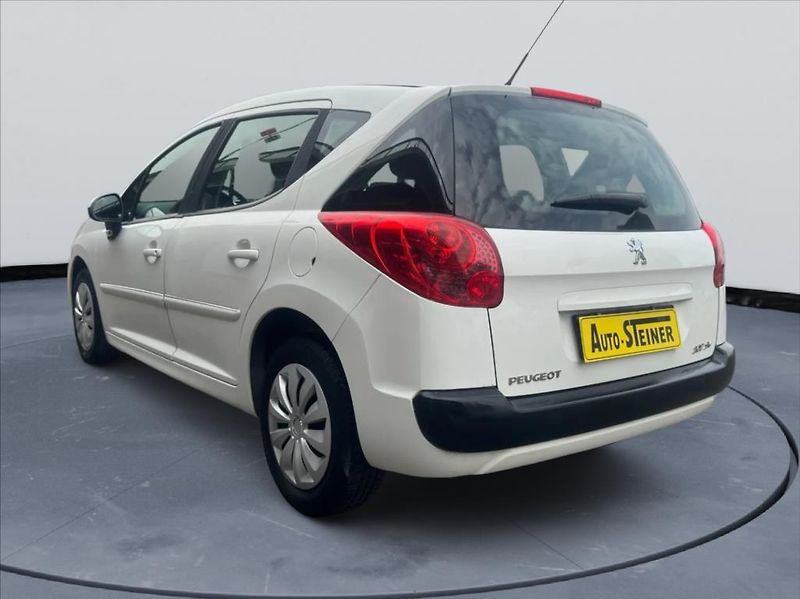Peugeot 207 1,4 i, Klima  SW - fotka 7 z 17