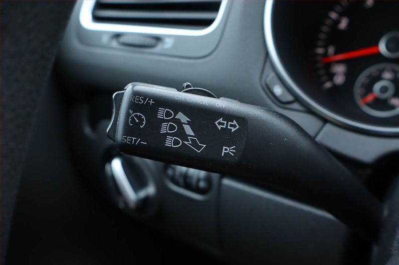 Volkswagen Golf (2010) 1.4 TSI, Tempomat - fotka 17 z 18