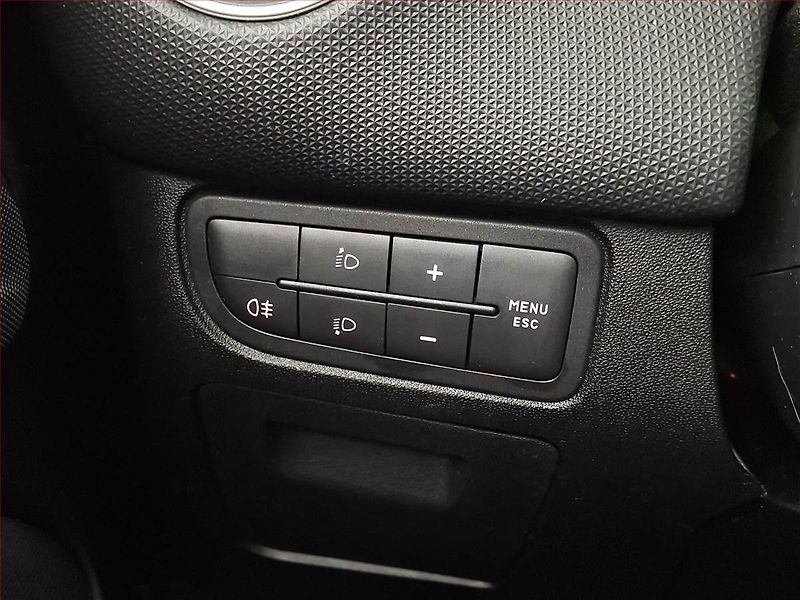 Fiat Punto (2013) 1.2, po STK, jezdí dobře - fotka 16 z 16