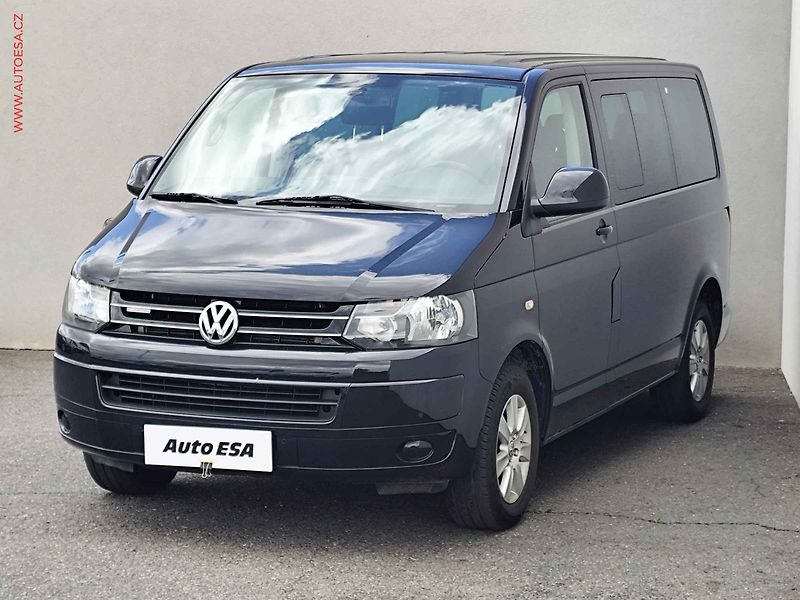 Volkswagen Multivan (2012) 2.0TDi, AC, TZ, park.asist - fotka 3 z 22