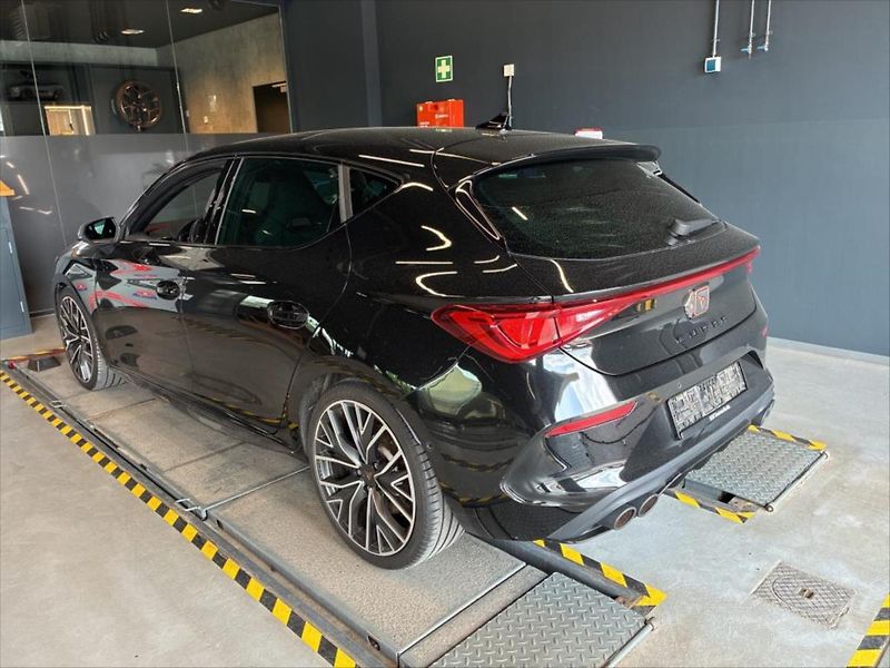 Seat Leon 2,0 TSI 221 KW,PANO,KAMERA - fotka 3 z 12